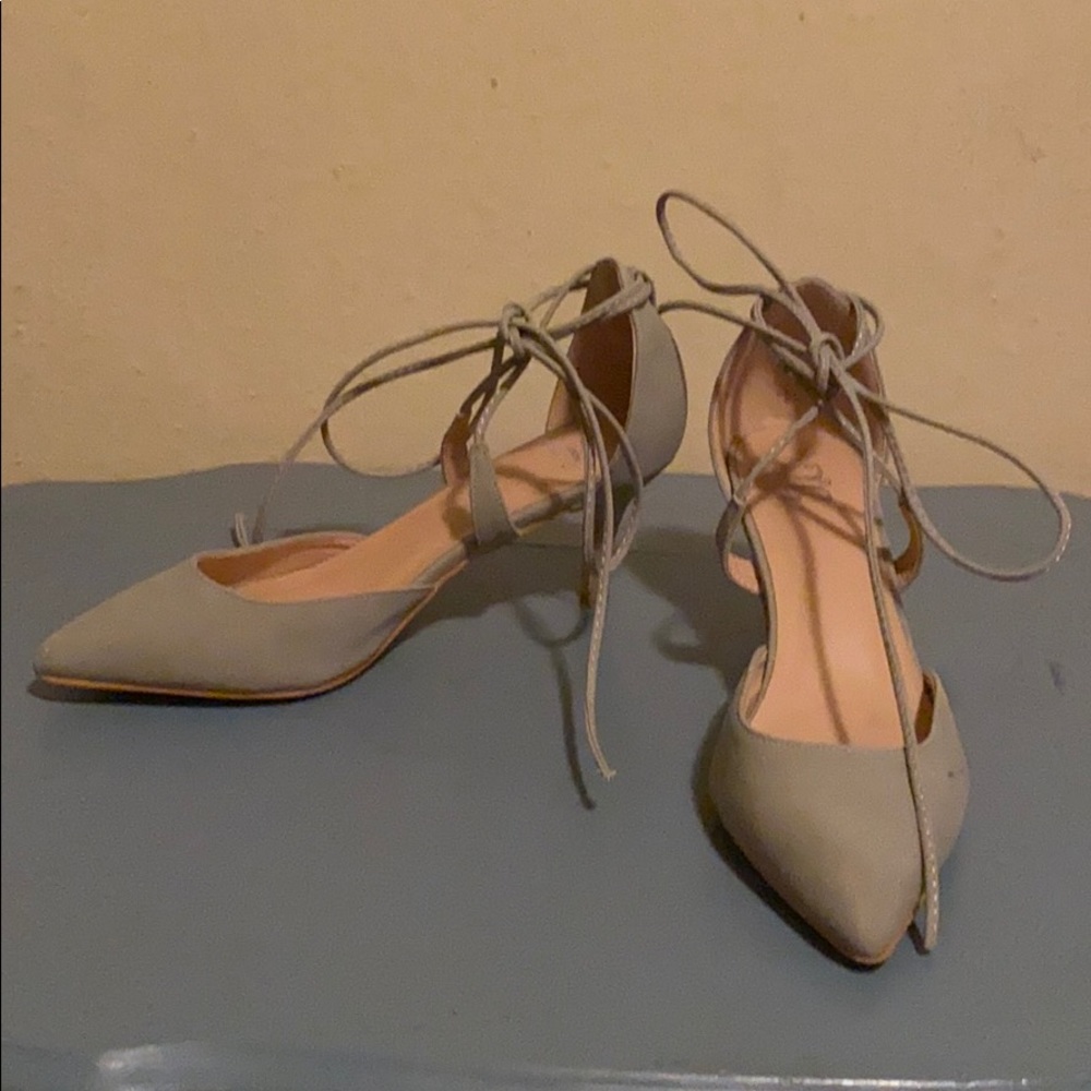 JG tie up heels